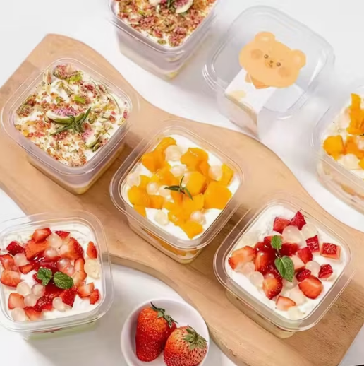 Bagaimana baki makanan PET dibandingkan dengan baki CPET untuk aplikasi makanan hewan beku?