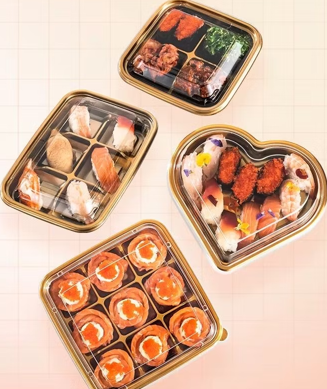 Fitur desain apa dari Kotak Kemasan Blister PET Sembilan Kotak yang membantu mencegah barang bergeser atau bertabrakan di dalam kompartemen?